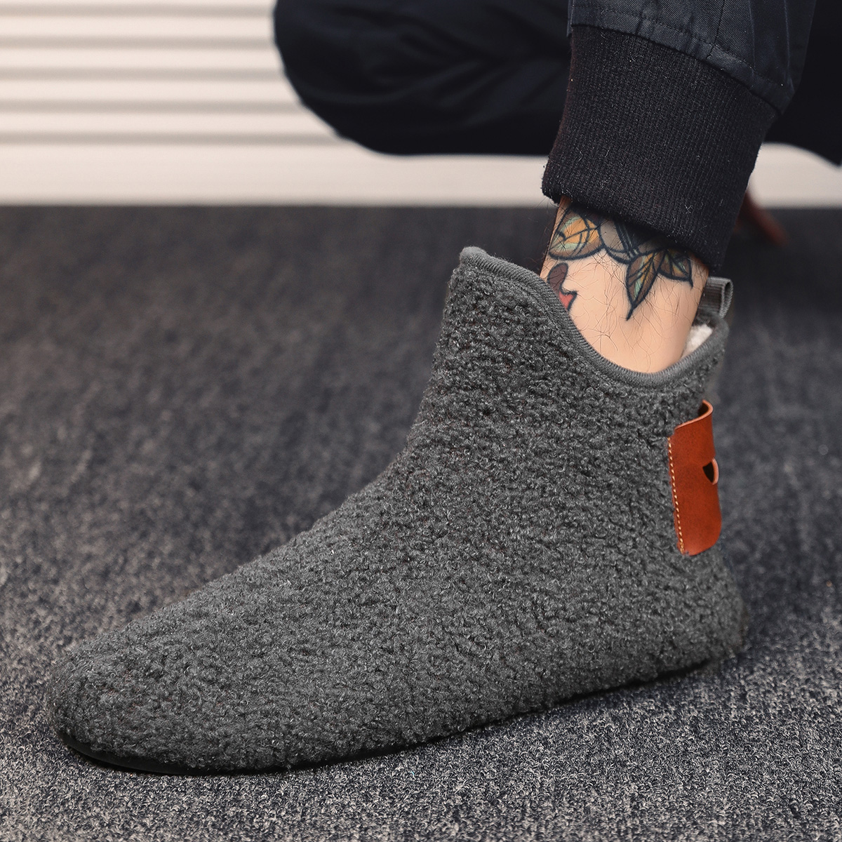 Men's Fuzzy Overlapping Slippe - Insole Arch Support บทวิจารณ์และราคา